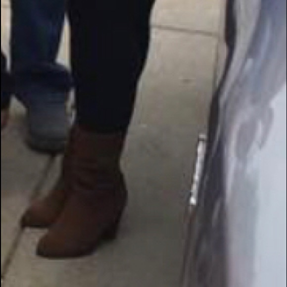 Slouchy fabric boots - Picture 3 of 4